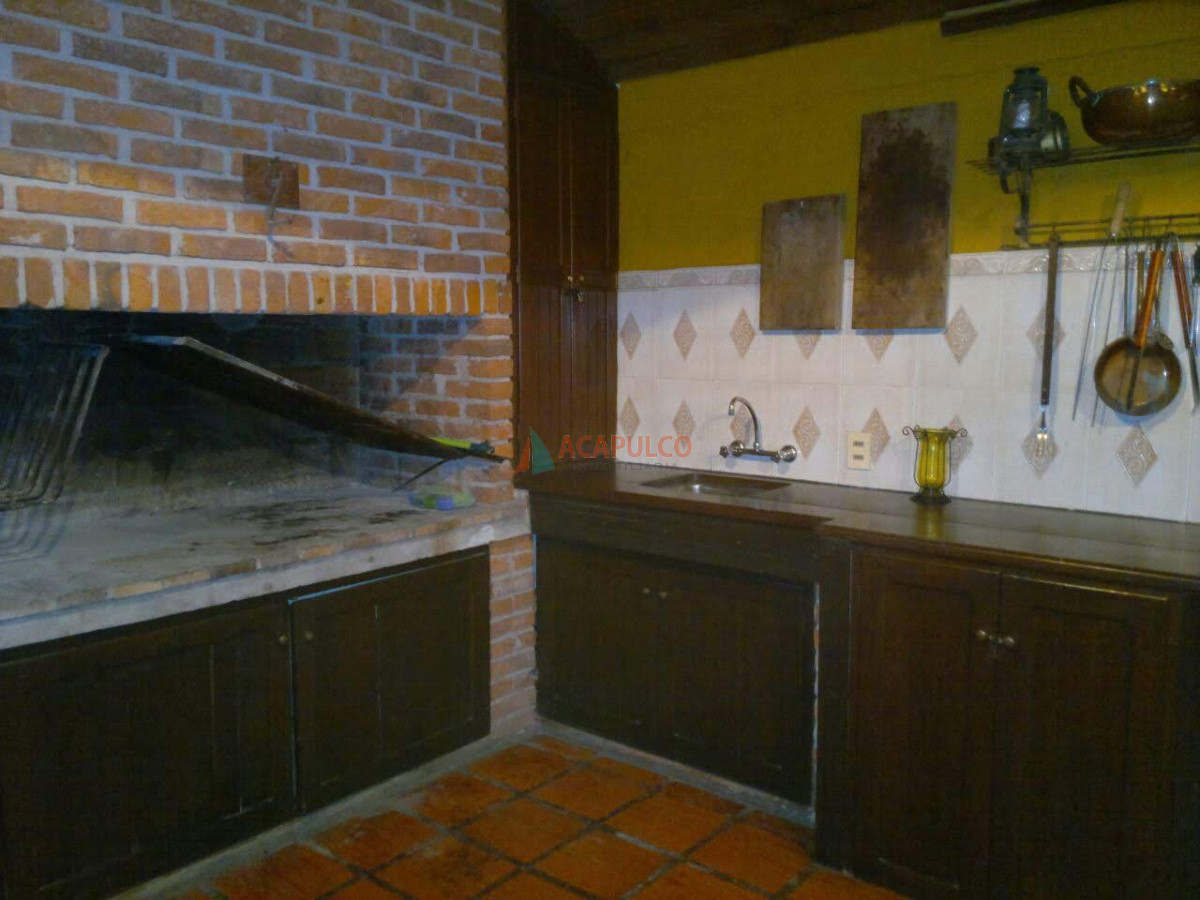 Casa Ref.2564/Casa-en-Jardines-de-Cordoba,-3-dormitorios-* - Casa en Jardines de Cordoba, 3 dormitorios *