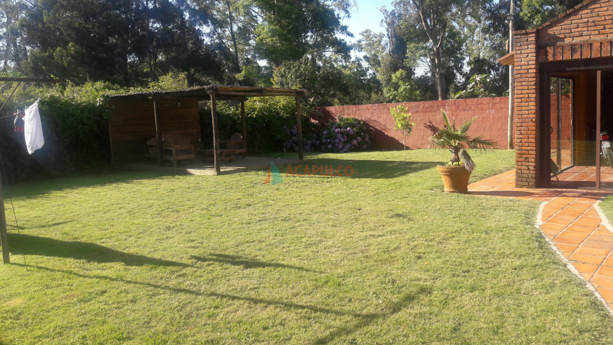 Casa Ref.2564/Casa-en-Jardines-de-Cordoba,-3-dormitorios-* - Casa en Jardines de Cordoba, 3 dormitorios *