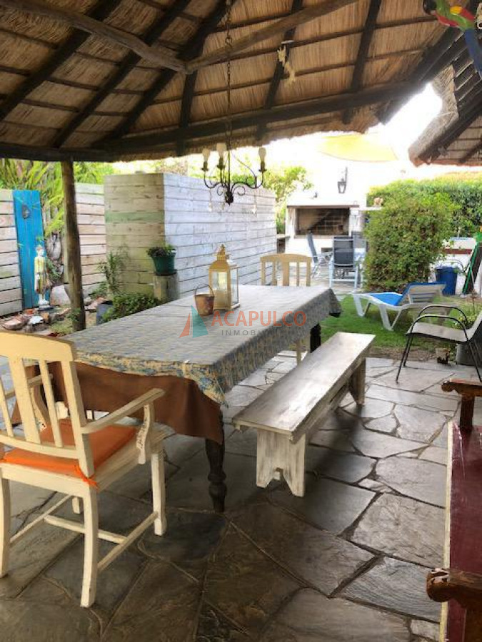 Casa ID.2044 - Casa en Mansa, 6 dormitorios  - piscina climatizada