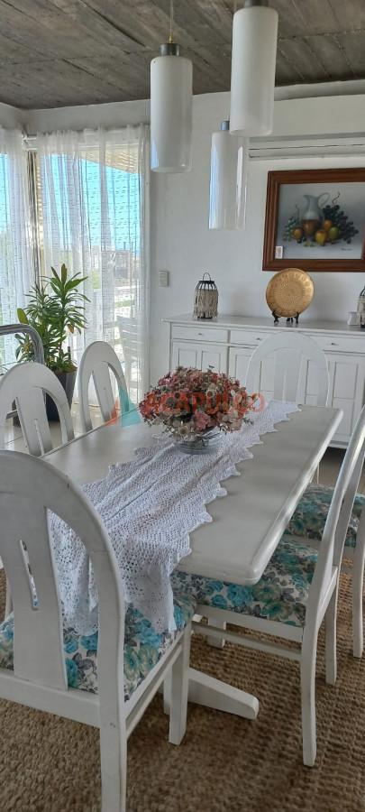 Casa Ref.4350/Casa-3-dormitorios-y-2-baños,-a-metros-del-mar-con-vistas---Balneario-Buenos-Aires - Casa 3 dormitorios y 2 baños, a metros del mar con vistas - Balneario Buenos Aires