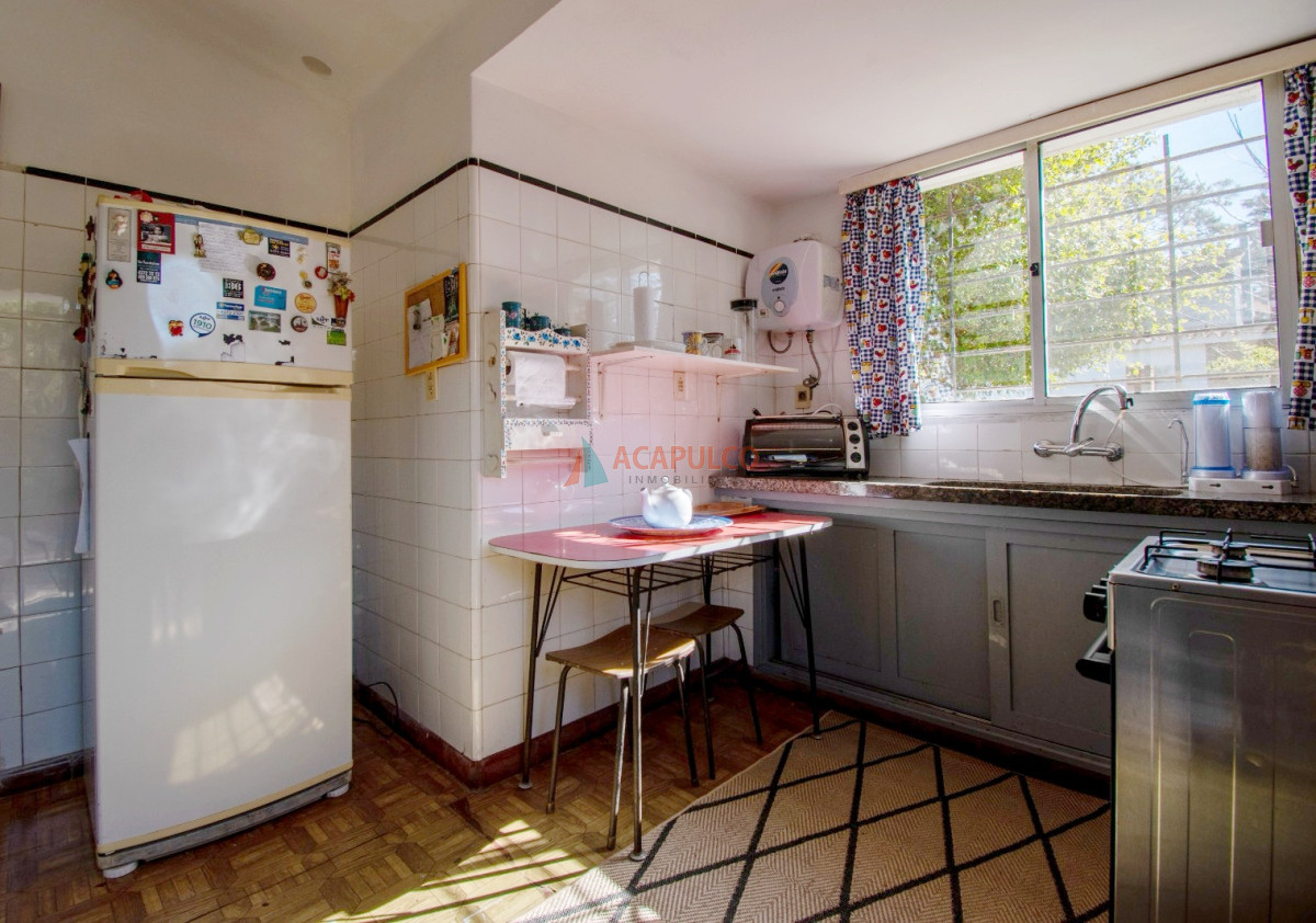 Casa Ref.6145 - Venta casa 3 dormitorios garaje y fondo en Atlántida
