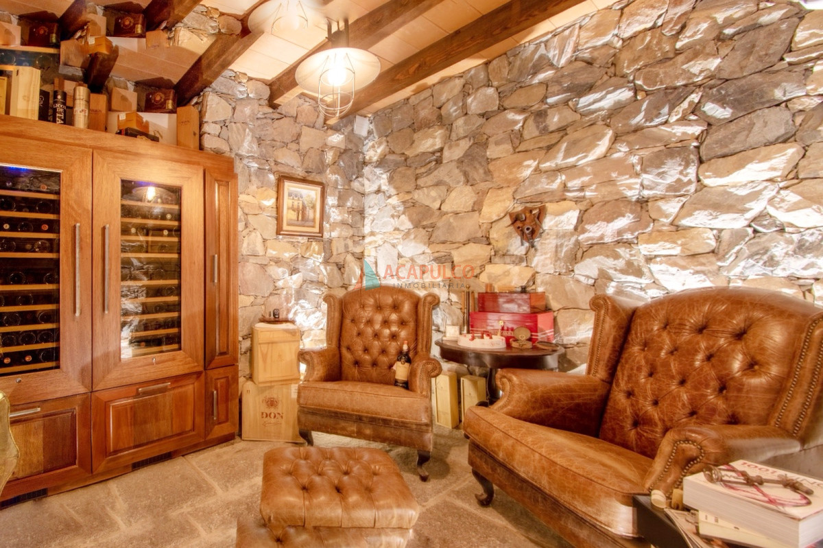 Casa ID.5190 - Venta Casa 4 dormitorios Barrio Privado