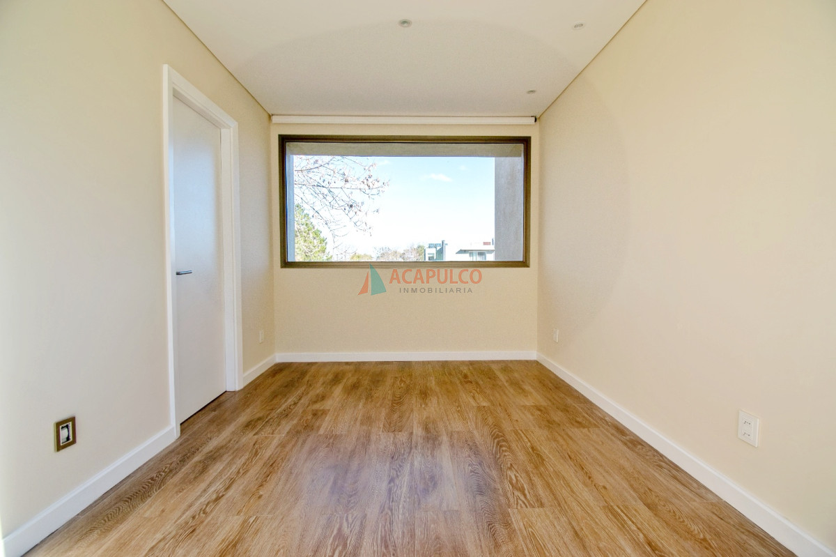 Casa ID.6184 - Venta Casa Barrio Privado  4 dormitorios, barbacoa cerrada, piscina climatizada, jacuzzi, sauna y gimnasio