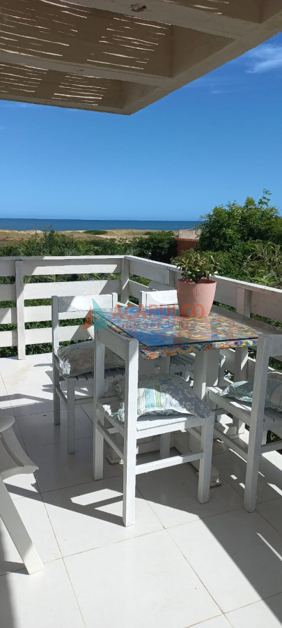 Casa Ref.4350/Casa-3-dormitorios-y-2-baños,-a-metros-del-mar-con-vistas---Balneario-Buenos-Aires - Casa 3 dormitorios y 2 baños, a metros del mar con vistas - Balneario Buenos Aires