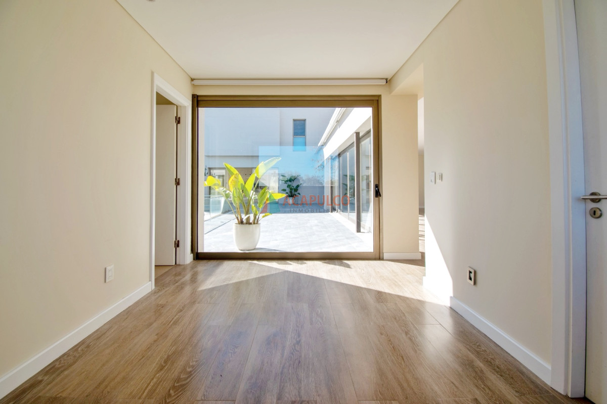 Casa ID.6184 - Venta Casa Barrio Privado  4 dormitorios, barbacoa cerrada, piscina climatizada, jacuzzi, sauna y gimnasio