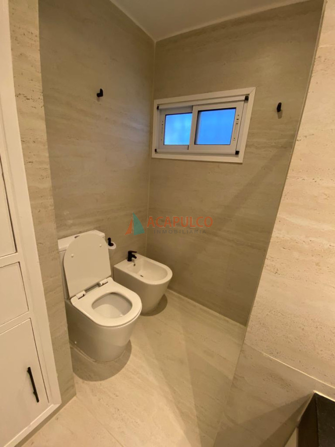 Casa Ref.2543/EXCELENTE-ZONA-MANSA,-A-300-MTS-DEL-MAR. - EXCELENTE ZONA MANSA, A 300 MTS DEL MAR.