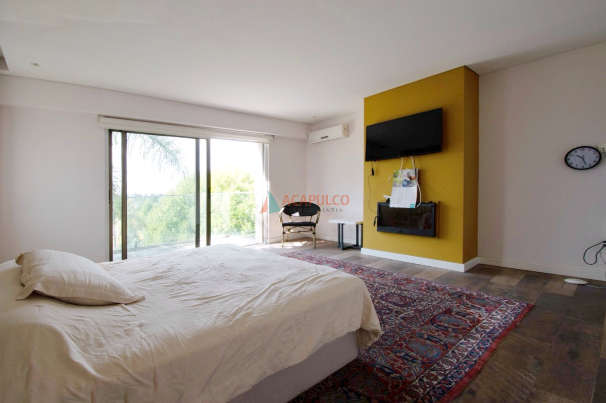 Casa ID.6130 - Venta Casa Barrio Privado  4 dormitorios, barbacoa cerrada, piscina climatizada, jacuzzi, sauna y gimnasio