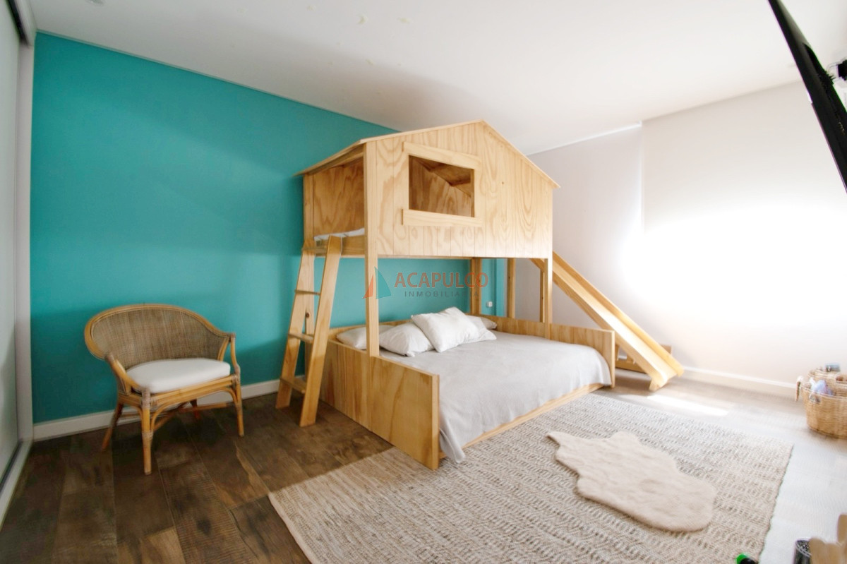 Casa ID.6130 - Venta Casa Barrio Privado  4 dormitorios, barbacoa cerrada, piscina climatizada, jacuzzi, sauna y gimnasio