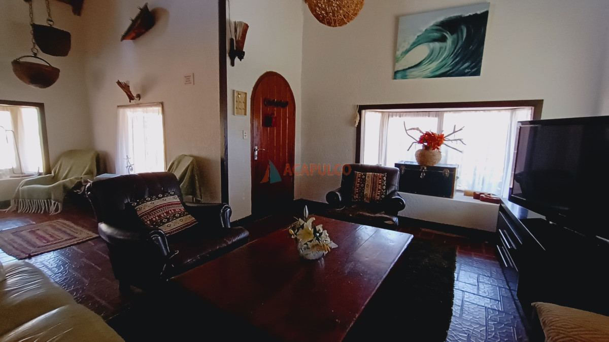 Casa Ref.2443 - Casa en Balneario Buenos Aires, 4 dormitorios 