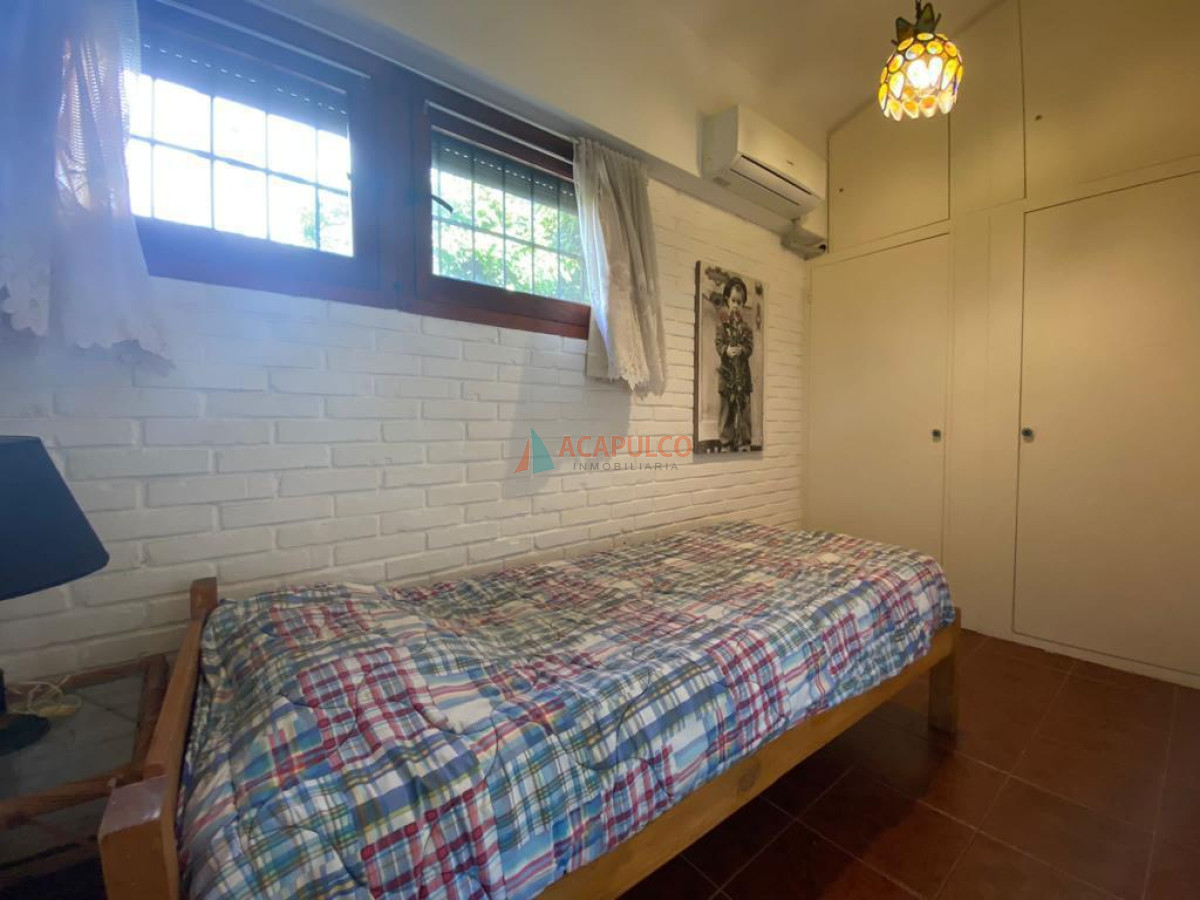 Casa ID.2381 - ALQUILER MANSA PARADA 14 A 400 METROS DEL MAR - PUNTA DEL ESTE