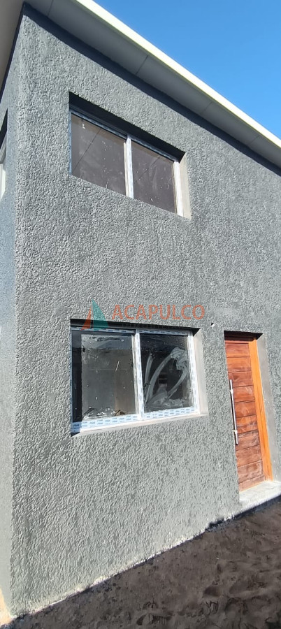 Casa Ref.4744 - APARTAMENTO DÚPLEX VENTA -dos en el mismo padrón - OPORTUNIDAD DE INVERSIÓN