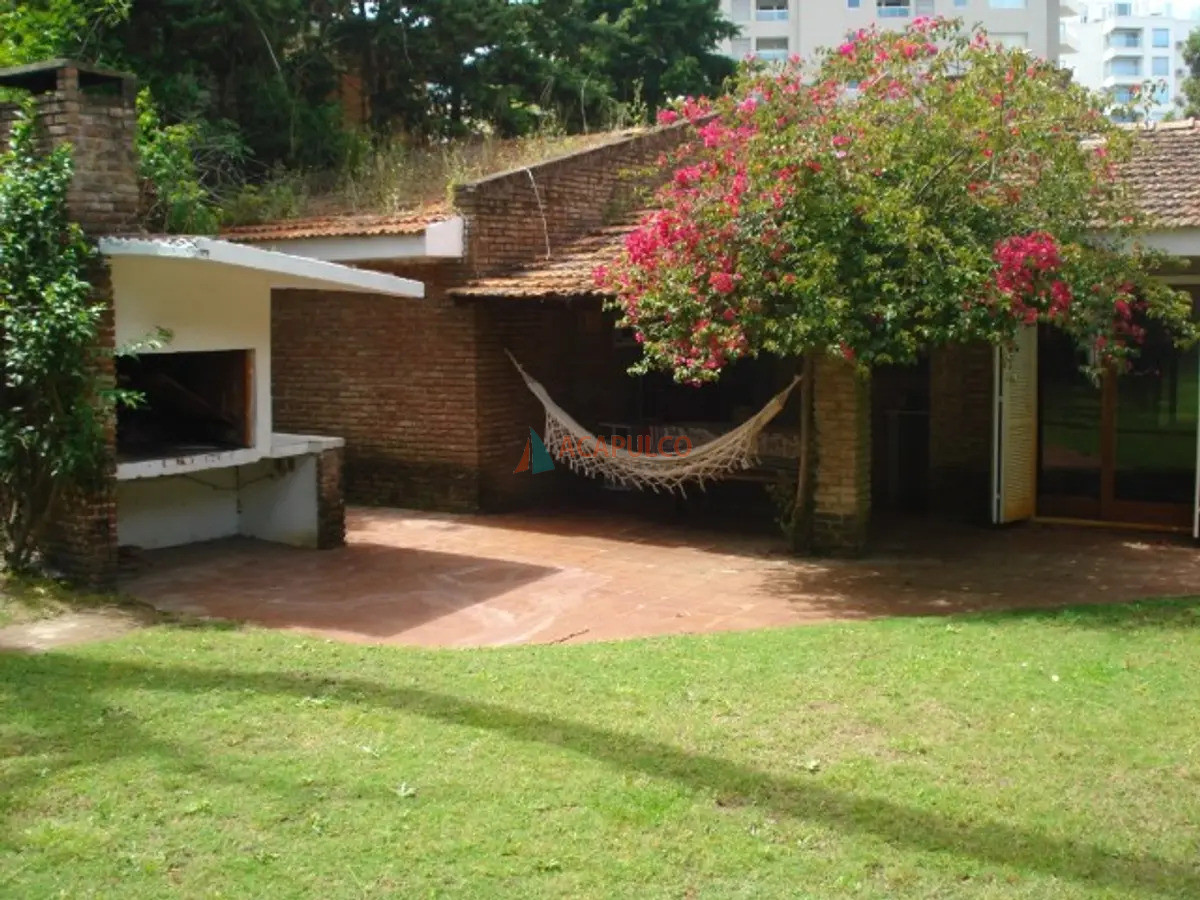 Casa Ref.6253 - Casa hasta 10 personas Aidy grill Punta del Este Alquiler de temporada 