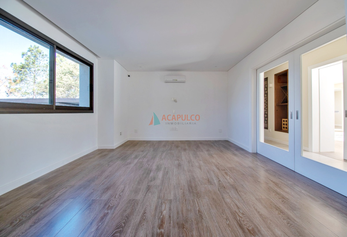 Casa ID.6184 - Venta Casa Barrio Privado  4 dormitorios, barbacoa cerrada, piscina climatizada, jacuzzi, sauna y gimnasio