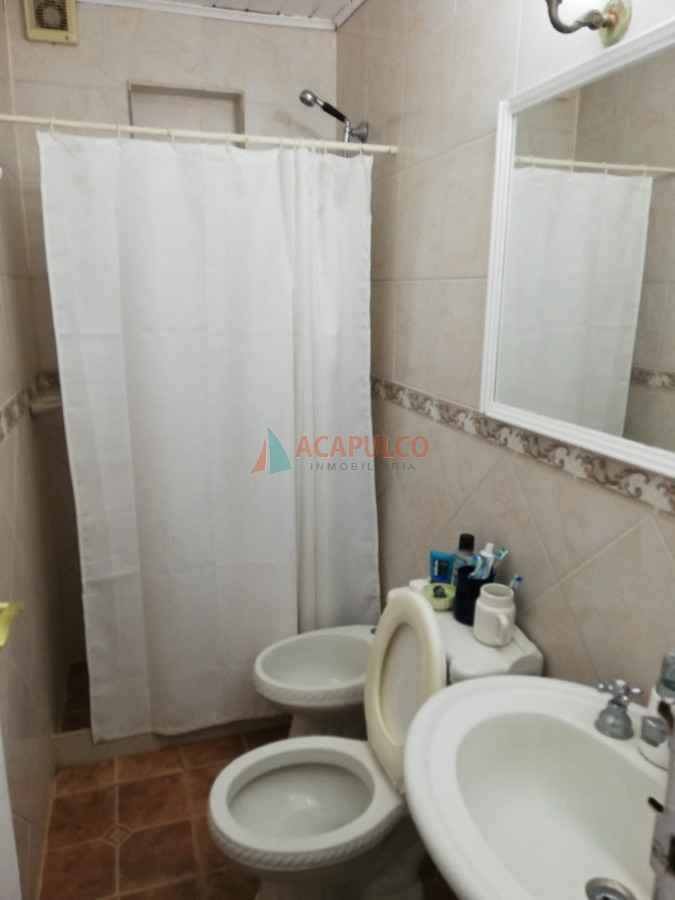 Casa Ref.2434/Casa-en-Balneario-Buenos-Aires,-4-dormitorios-* - Casa en Balneario Buenos Aires, 4 dormitorios *