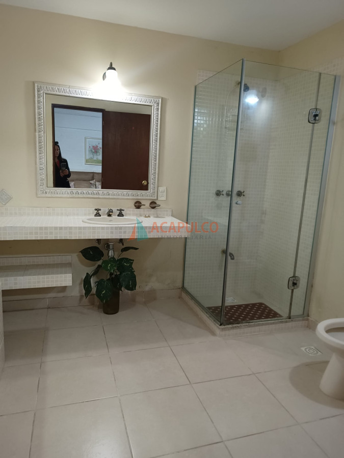 Casa Ref.2105/CASA-VENTA-PUNTA-DEL-ESTE---3-DORMITORIOS-PISCINA - CASA VENTA PUNTA DEL ESTE   3 DORMITORIOS PISCINA