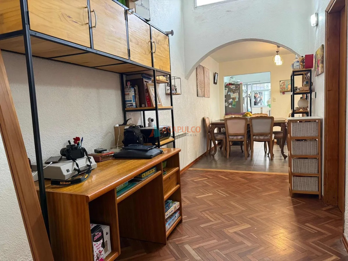 Casa Ref.6204 - Venta casa 2 dormitorios 2 baños garaje en La Blanqueada