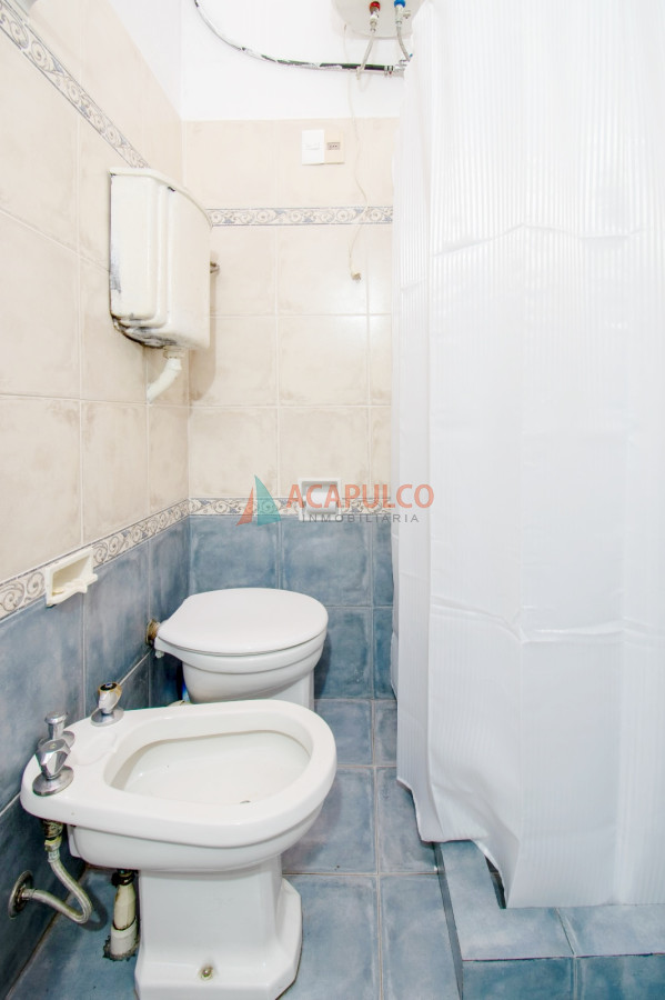 Casa Ref.6145 - Venta casa 3 dormitorios garaje y fondo en Atlántida