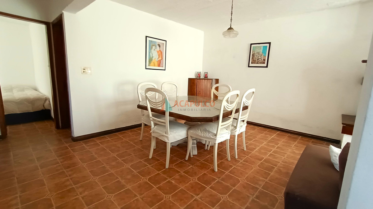 Casa Ref.2459 - Venta de cómoda casa en La Barra - 3 dormtiorios y 2 baños