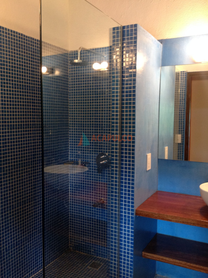 Casa ID.2321 - Casa en Venta - 5 Dormitorios + Dependencia - Punta del Este