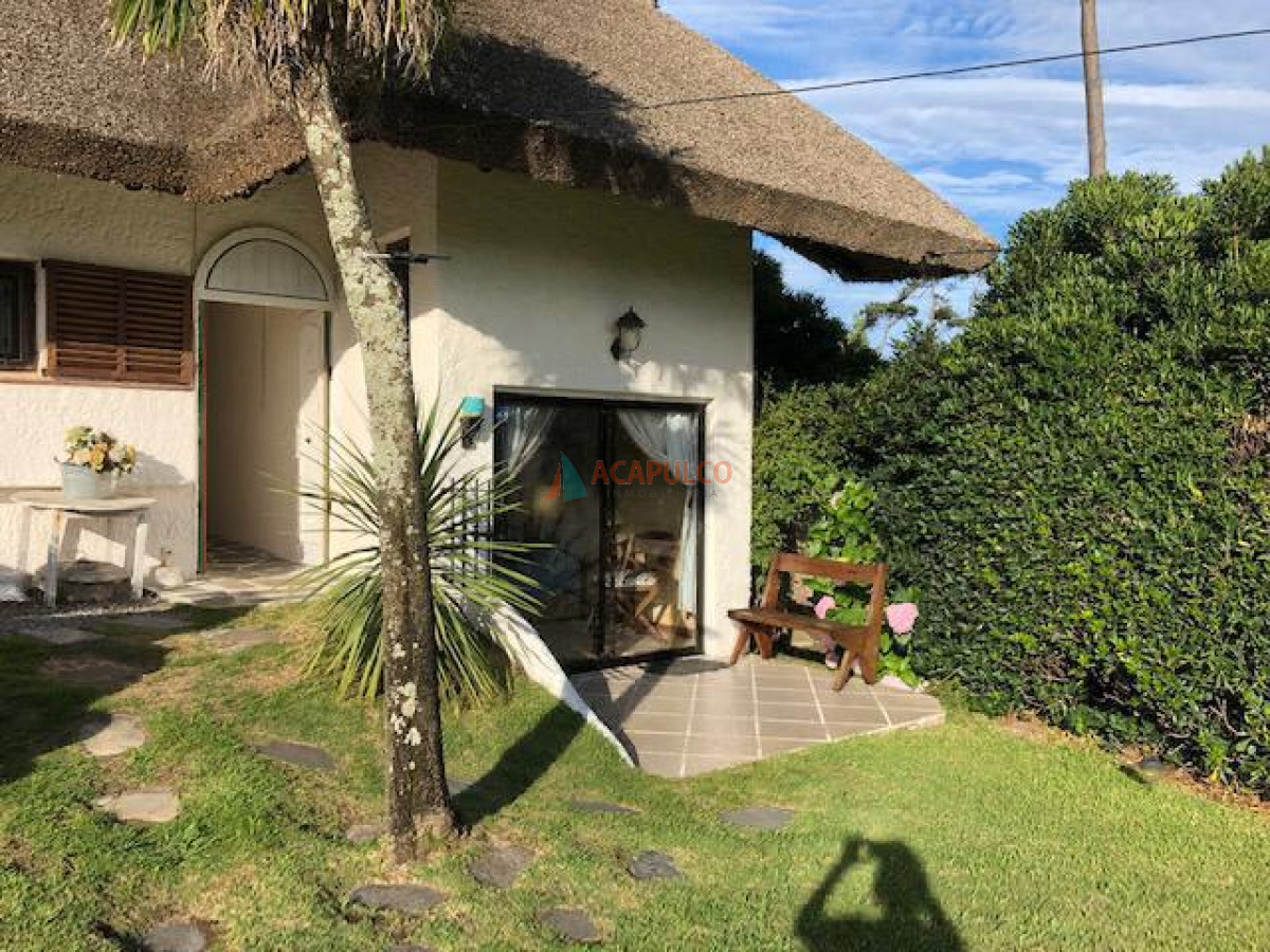 Casa ID.2044 - Casa en Mansa, 6 dormitorios  - piscina climatizada