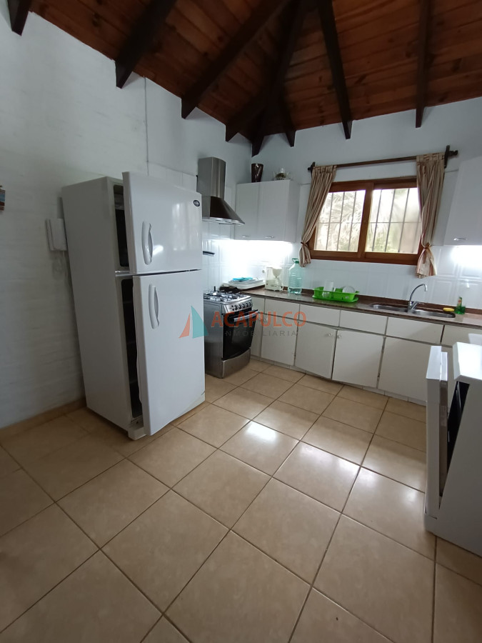 Casa Ref.2105/CASA-VENTA-PUNTA-DEL-ESTE---3-DORMITORIOS-PISCINA - CASA VENTA PUNTA DEL ESTE   3 DORMITORIOS PISCINA