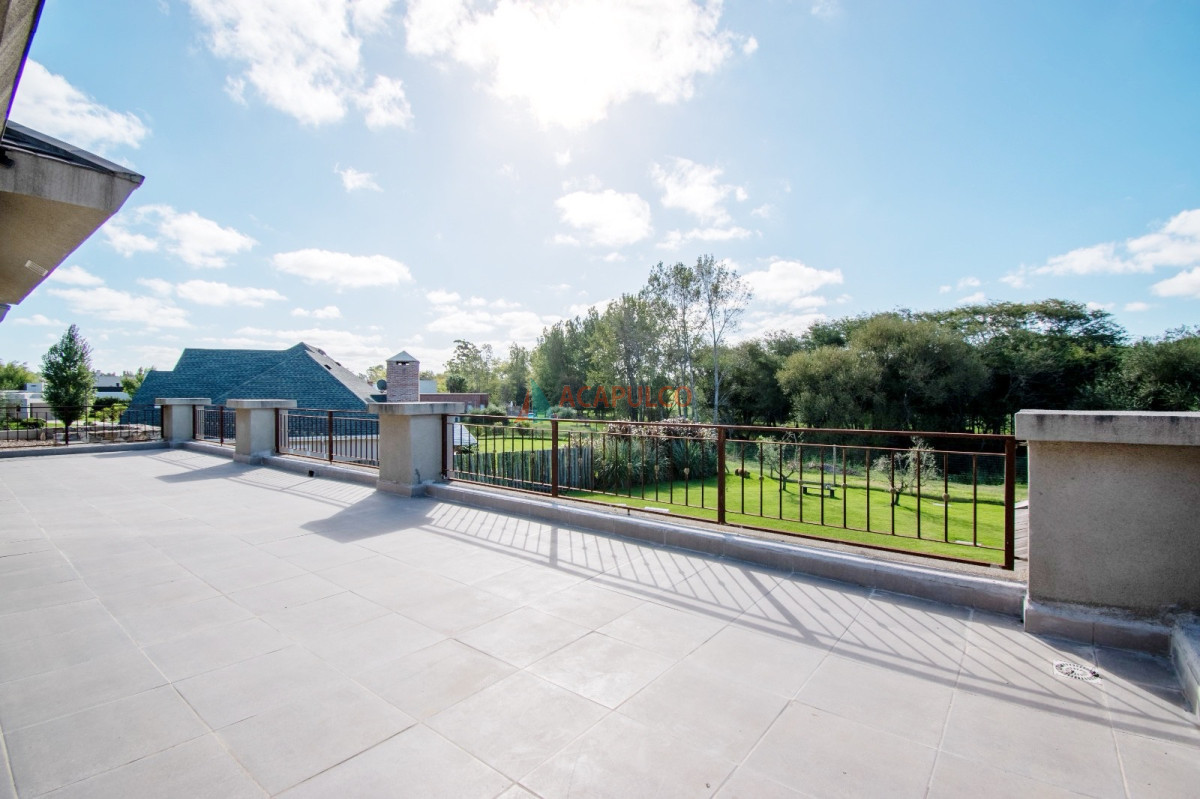 Casa ID.5190 - Venta Casa 4 dormitorios Barrio Privado