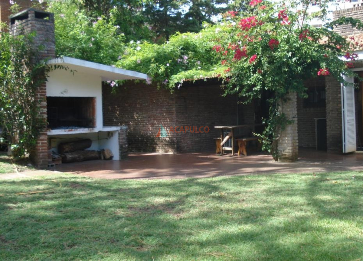 Apartamento ID.6253 - Casa hasta 10 personas Aidy grill Punta del Este Alquiler de temporada 
