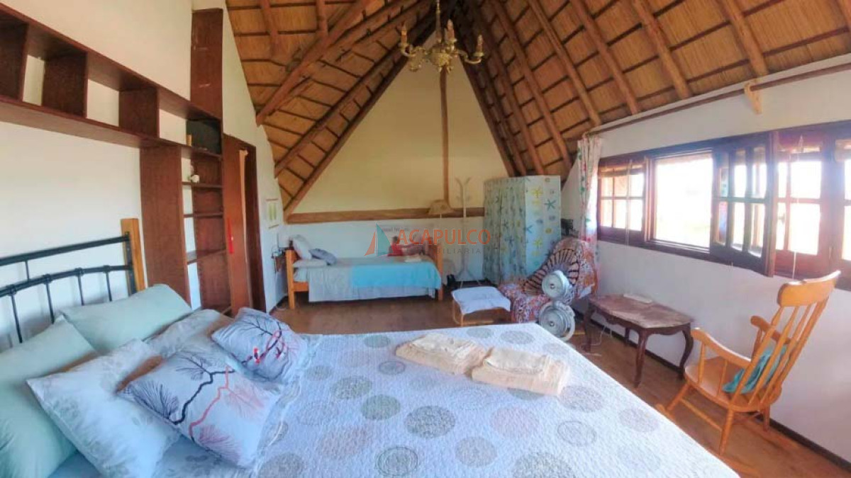 Casa Ref.4141 - Se vende gran Cabaña en Altos del Pinar