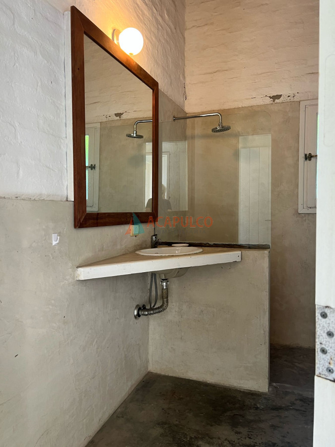Apartamento ID.4702 - Casa en venta en La Barra frente al Mar 