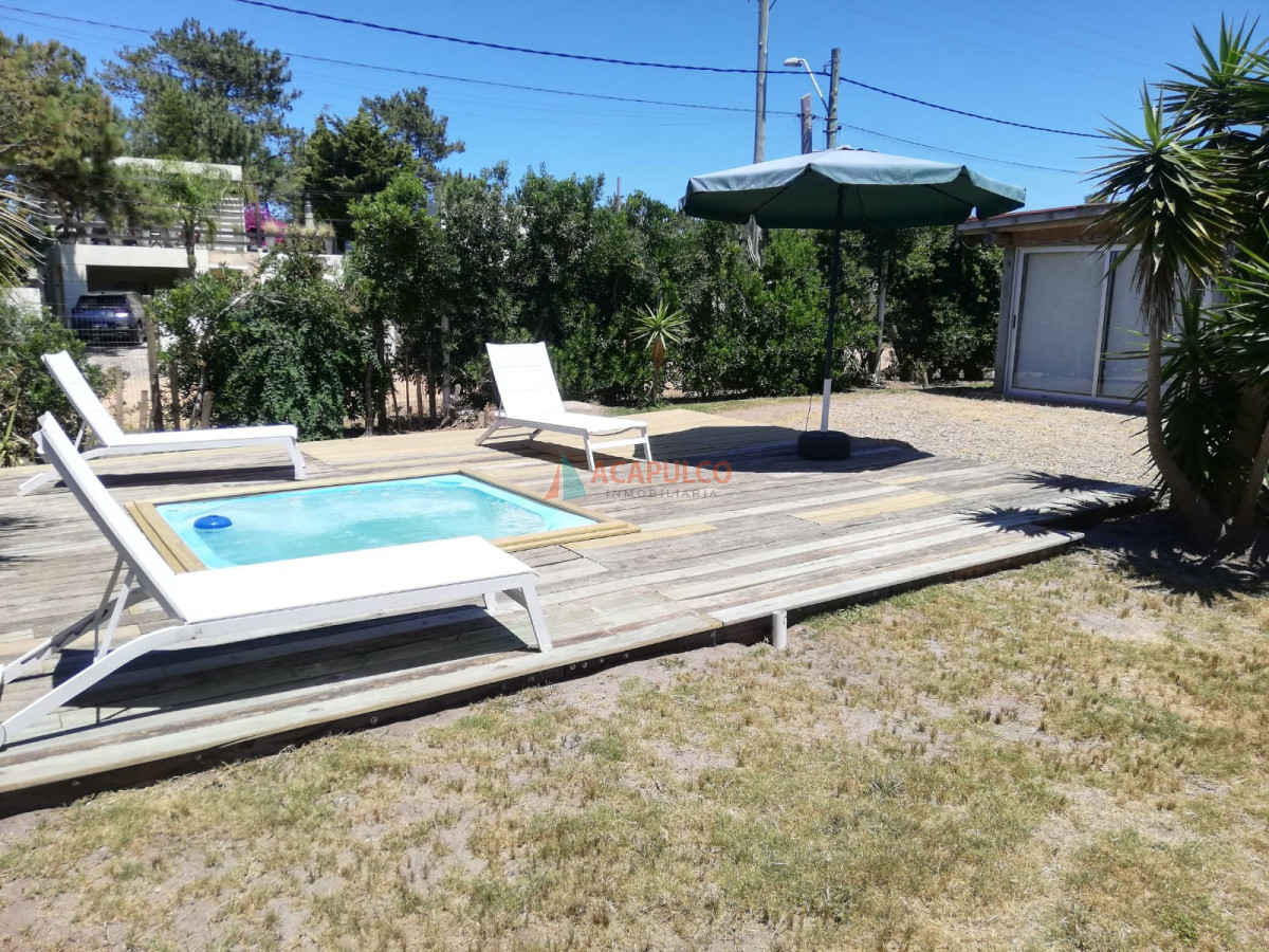 Casa Ref.2434/Casa-en-Balneario-Buenos-Aires,-4-dormitorios-* - Casa en Balneario Buenos Aires, 4 dormitorios *