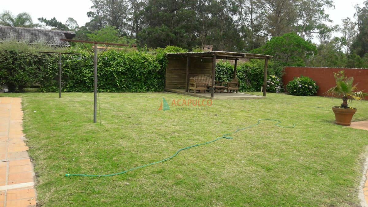 Casa Ref.2564/Casa-en-Jardines-de-Cordoba,-3-dormitorios-* - Casa en Jardines de Cordoba, 3 dormitorios *
