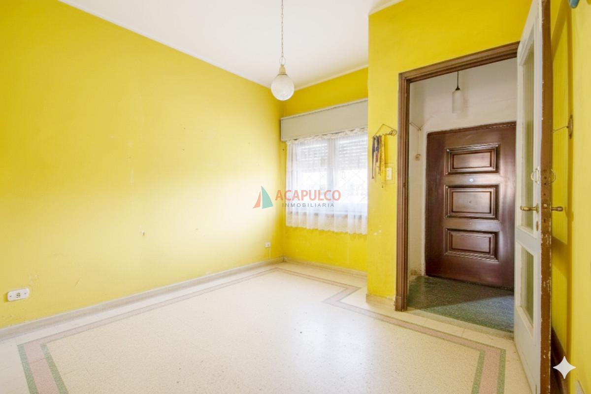 Casa Ref.6246 - Venta de casa y apartamento en Unión 4 dormitorios 2 baños y cochera