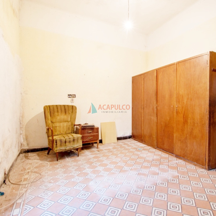 Casa Ref.6053 - Venta Casa en Parque Batlle, padrón único para reciclar