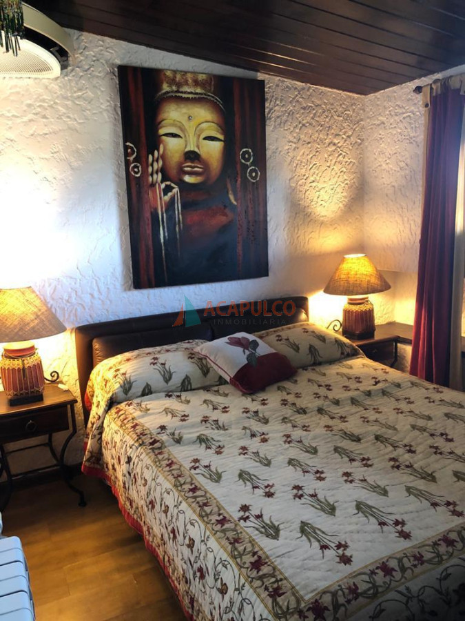 Casa ID.2044 - Casa en Mansa, 6 dormitorios  - piscina climatizada