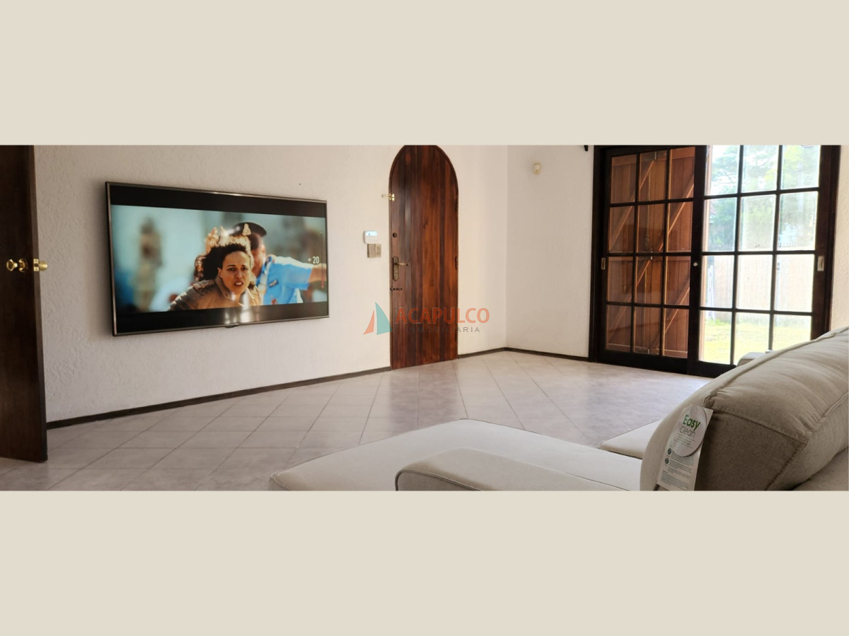 Casa Ref.6308/Casa-con-piscina-y-jacuzzi-a-1-cuadra-de-la-playa-Parada-25-de-la-Mansa - Casa con piscina y jacuzzi a 1 cuadra de la playa Parada 25 de la Mansa