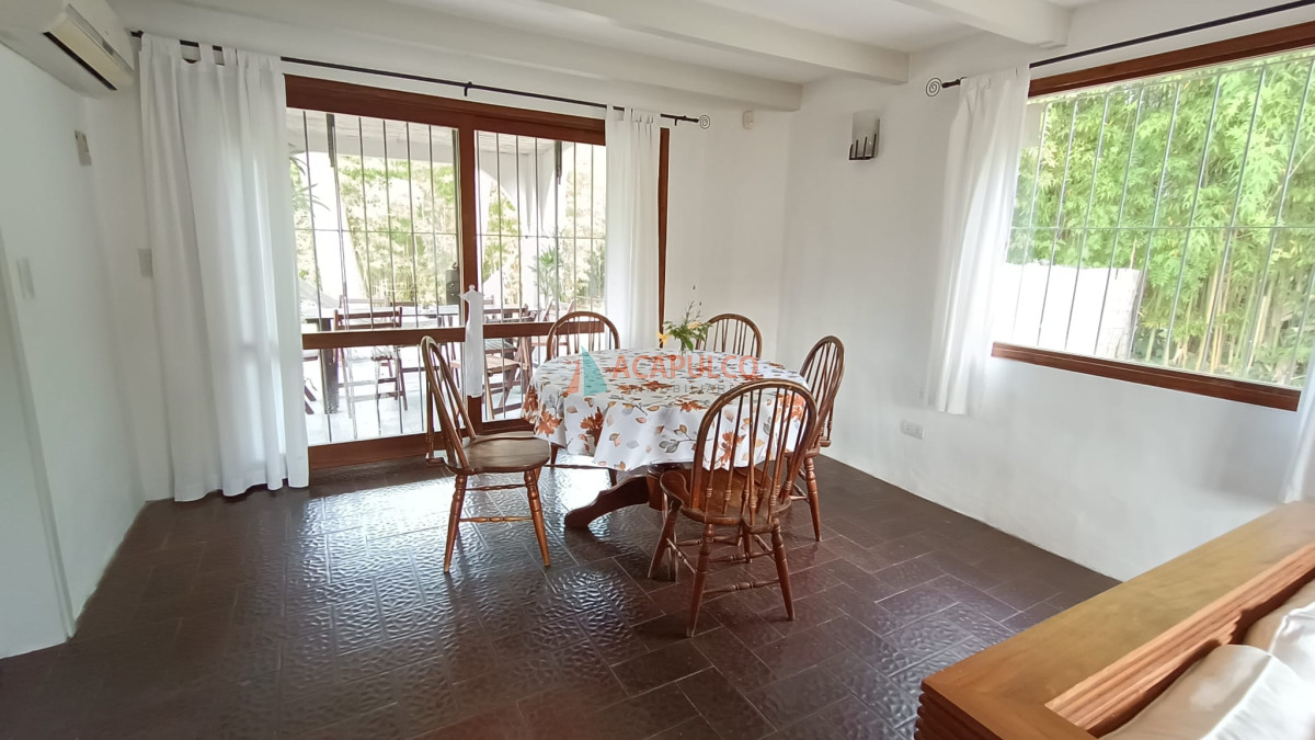Casa Ref.2330 - CASA EN ALQUILER ZONA PINARES A 500 METROS DEL MAR