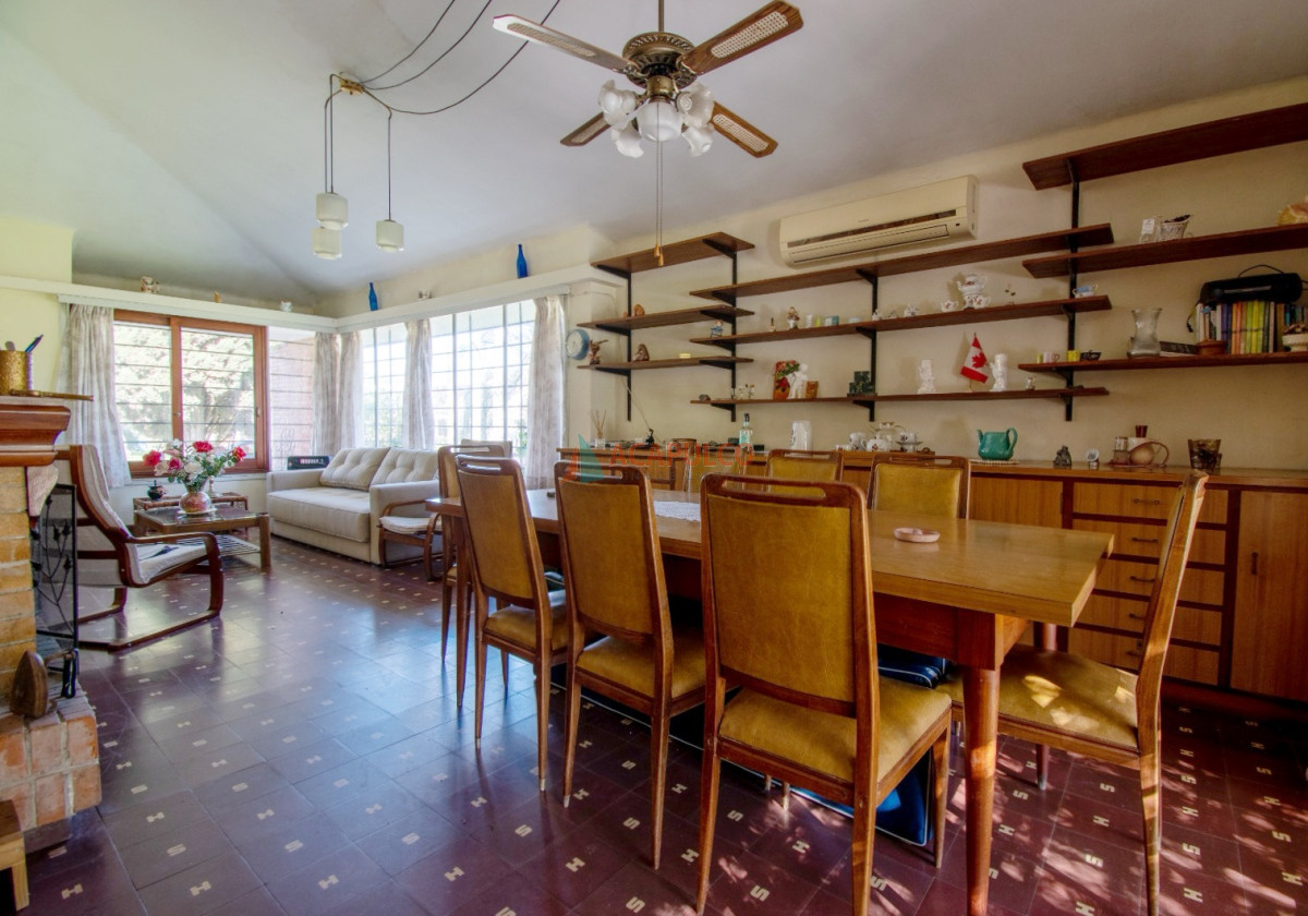Casa Ref.6145 - Venta casa 3 dormitorios garaje y fondo en Atlántida