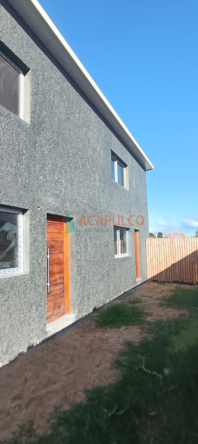 Casa Ref.4744 - APARTAMENTO DÚPLEX VENTA -dos en el mismo padrón - OPORTUNIDAD DE INVERSIÓN