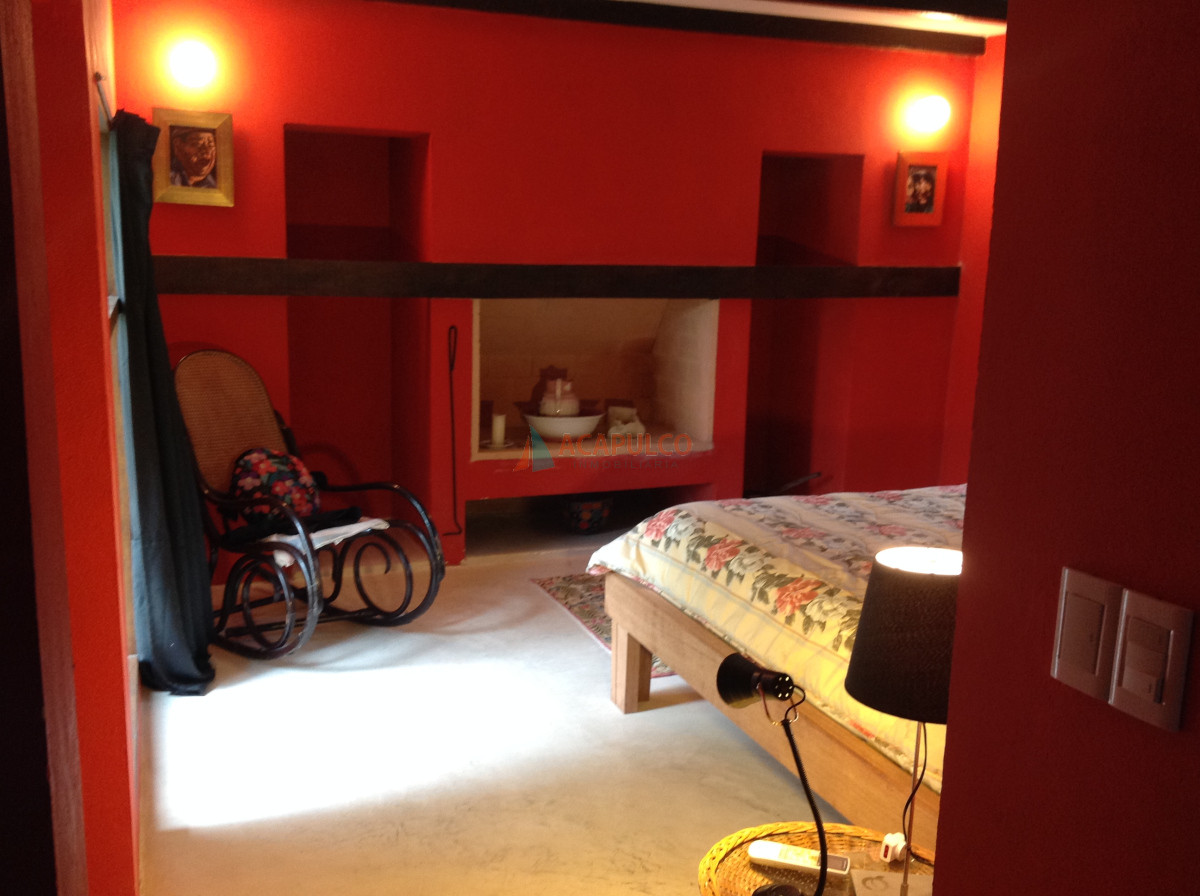 Casa ID.2321 - Casa en Venta - 5 Dormitorios + Dependencia - Punta del Este