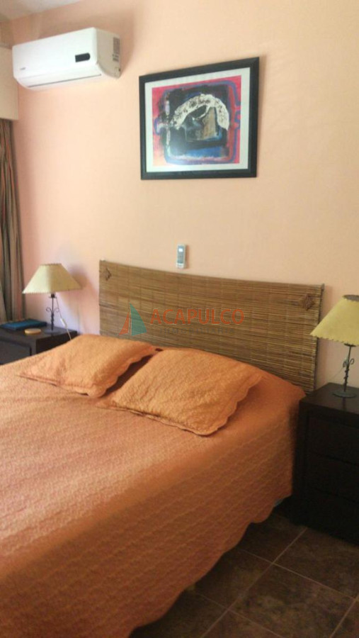 Casa ID.2381 - ALQUILER MANSA PARADA 14 A 400 METROS DEL MAR - PUNTA DEL ESTE