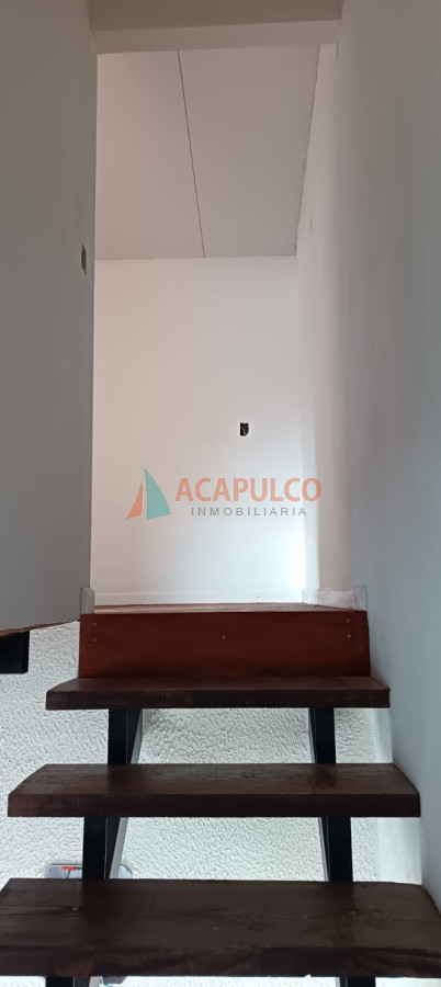 Casa Ref.4744 - APARTAMENTO DÚPLEX VENTA -dos en el mismo padrón - OPORTUNIDAD DE INVERSIÓN