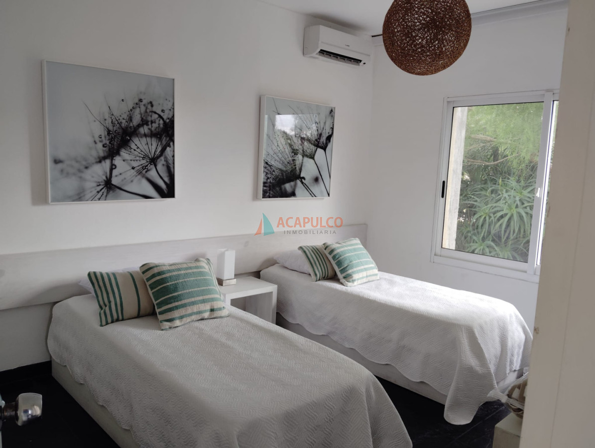 Casa ID.6492 - Venta de casa en Manantiales preciosa!!