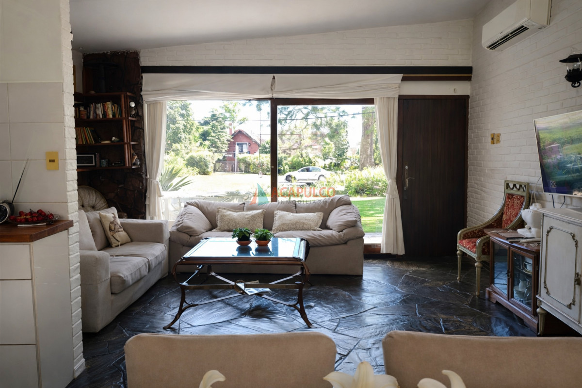 Casa ID.2446 - CASA EN PINARES A 300 METROS DEL MAR