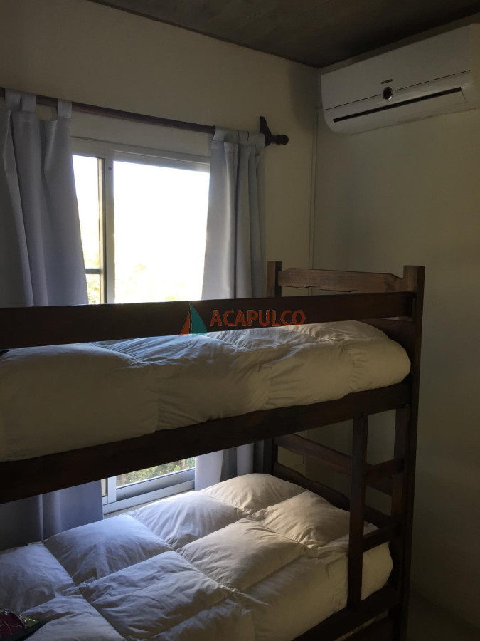 Casa Ref.2749/ALQUILER-EXCELENTE-PROPIEDAD-LA-BARRA-3-dormitorios-Aire-acondicionado-alarma- - ALQUILER EXCELENTE PROPIEDAD LA BARRA 3 dormitorios Aire acondicionado alarma 