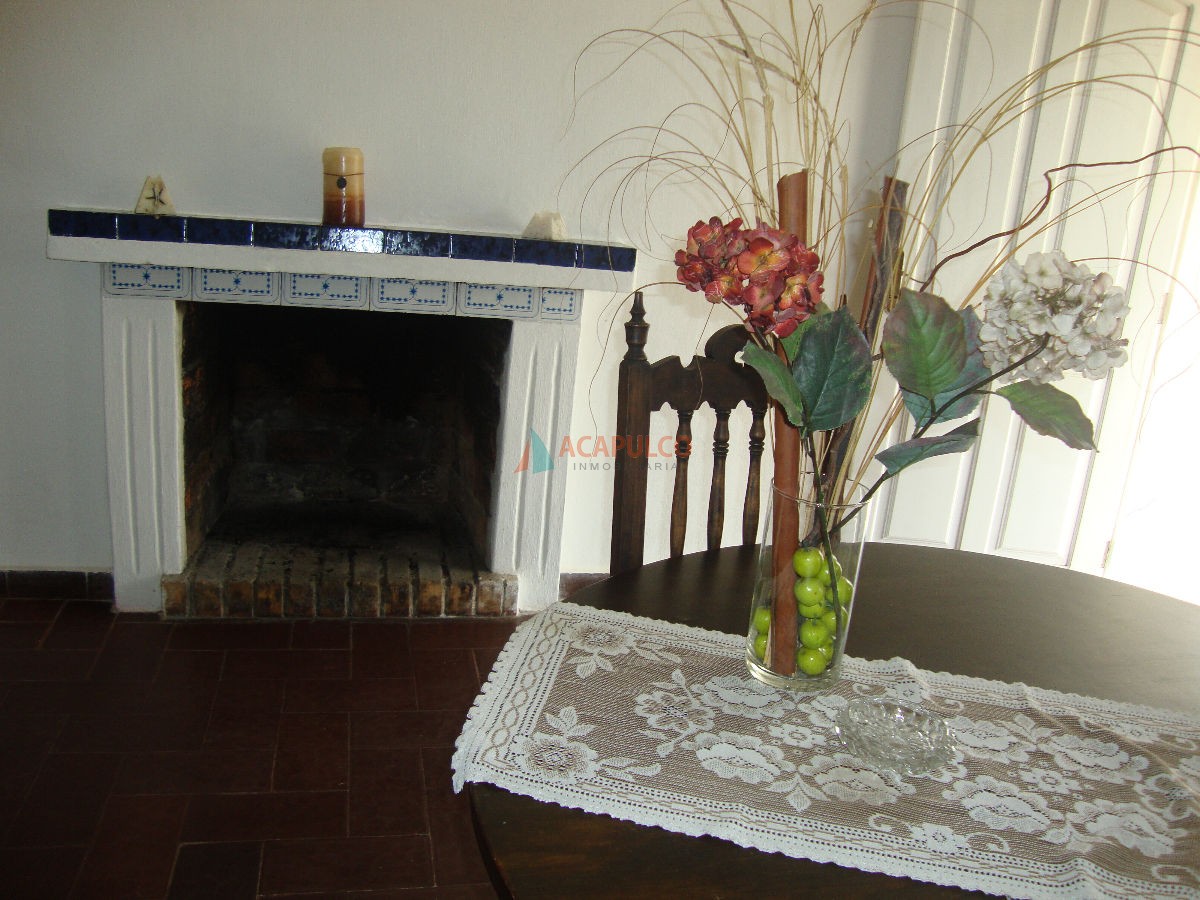 Casa Ref.2195/css/responsive/images/images/sierra2.png - Casa en La Barra, 2 dormitorios *