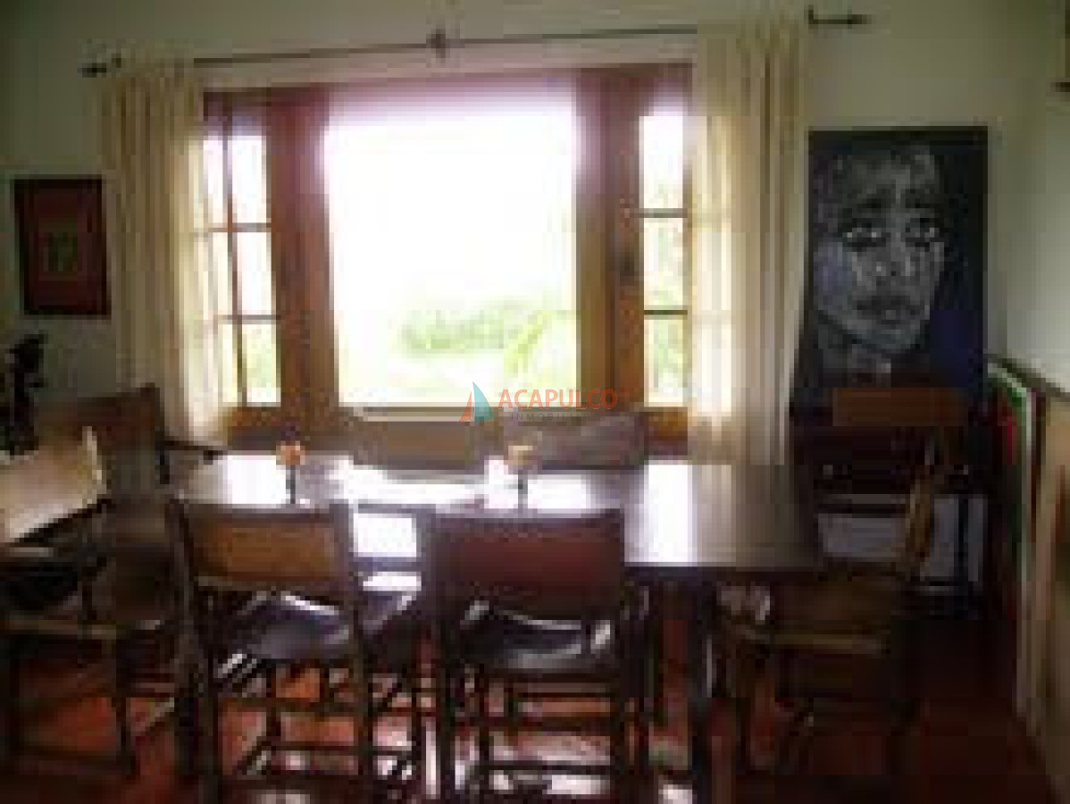 Casa ID.2223 - Casa en Pinares, 4 dormitorios *