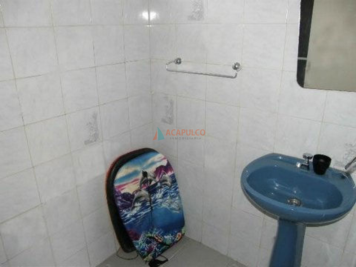 Casa Ref.2270 - Casa en Pinares 3 Dormitorios + Dependencia - Piscina - Punta del Este
