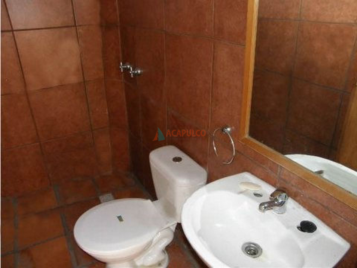 Casa Ref.2270 - Casa en Pinares 3 Dormitorios + Dependencia - Piscina - Punta del Este