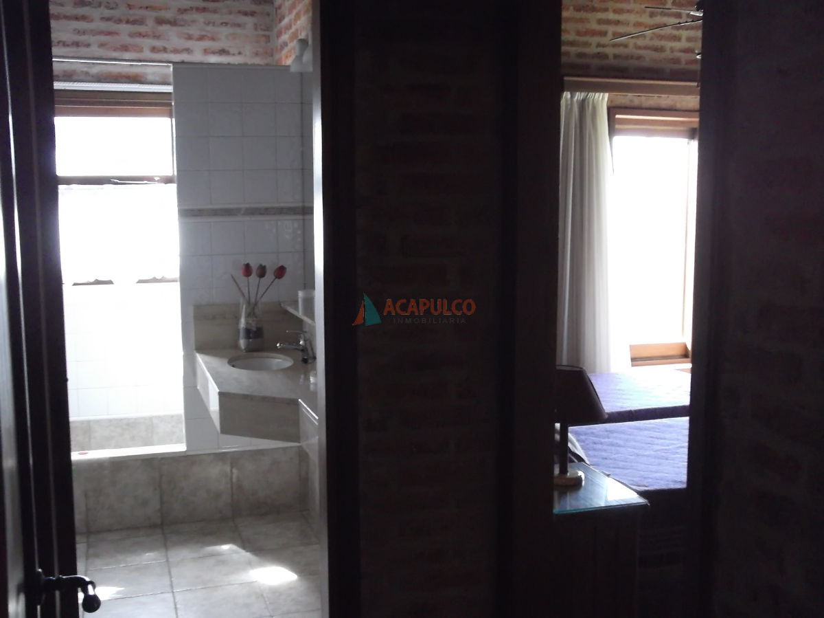 Casa ID.2413 - Casa en Rincon del Indio, 3 dormitorios *