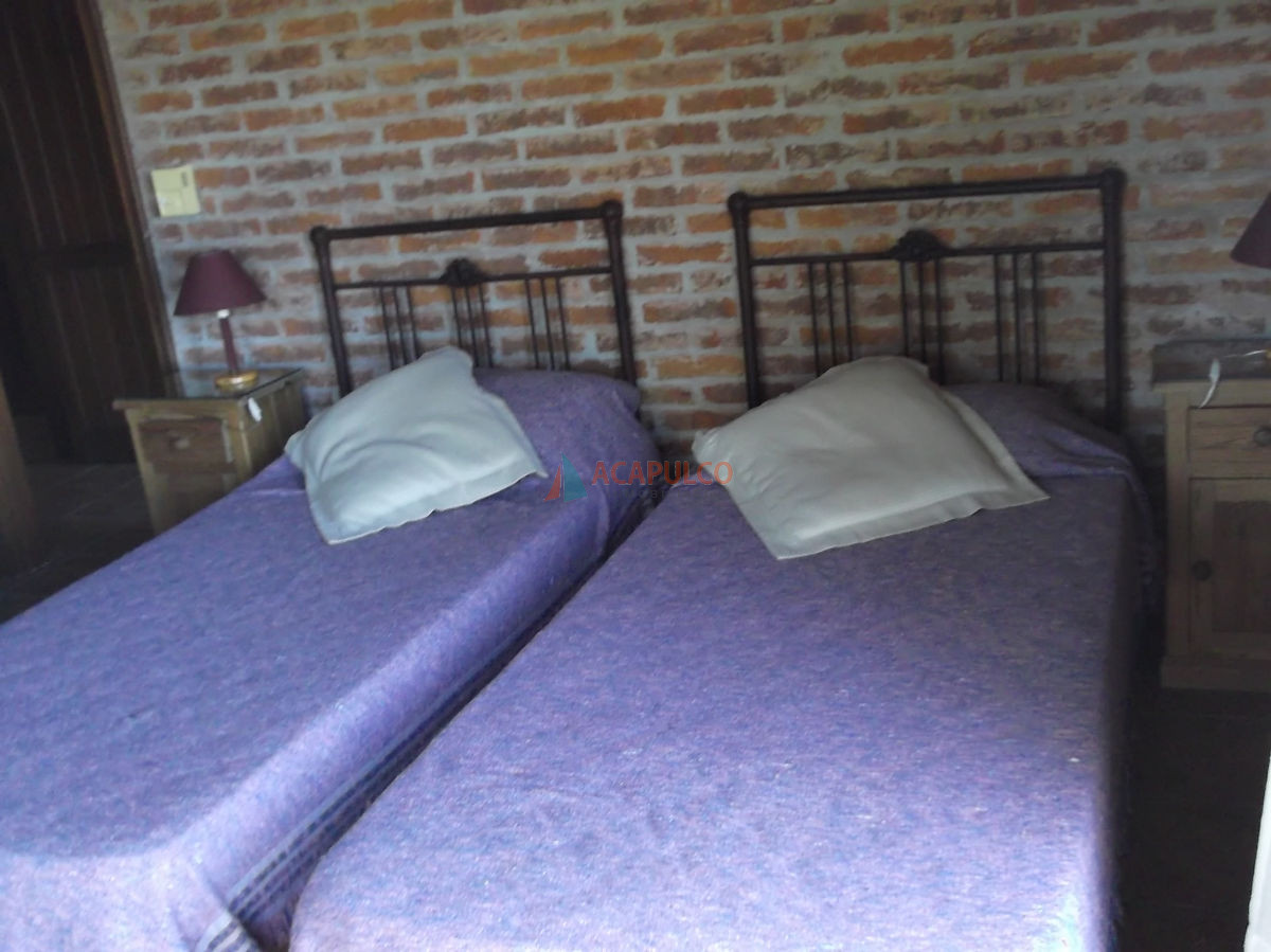 Casa ID.2413 - Casa en Rincon del Indio, 3 dormitorios *